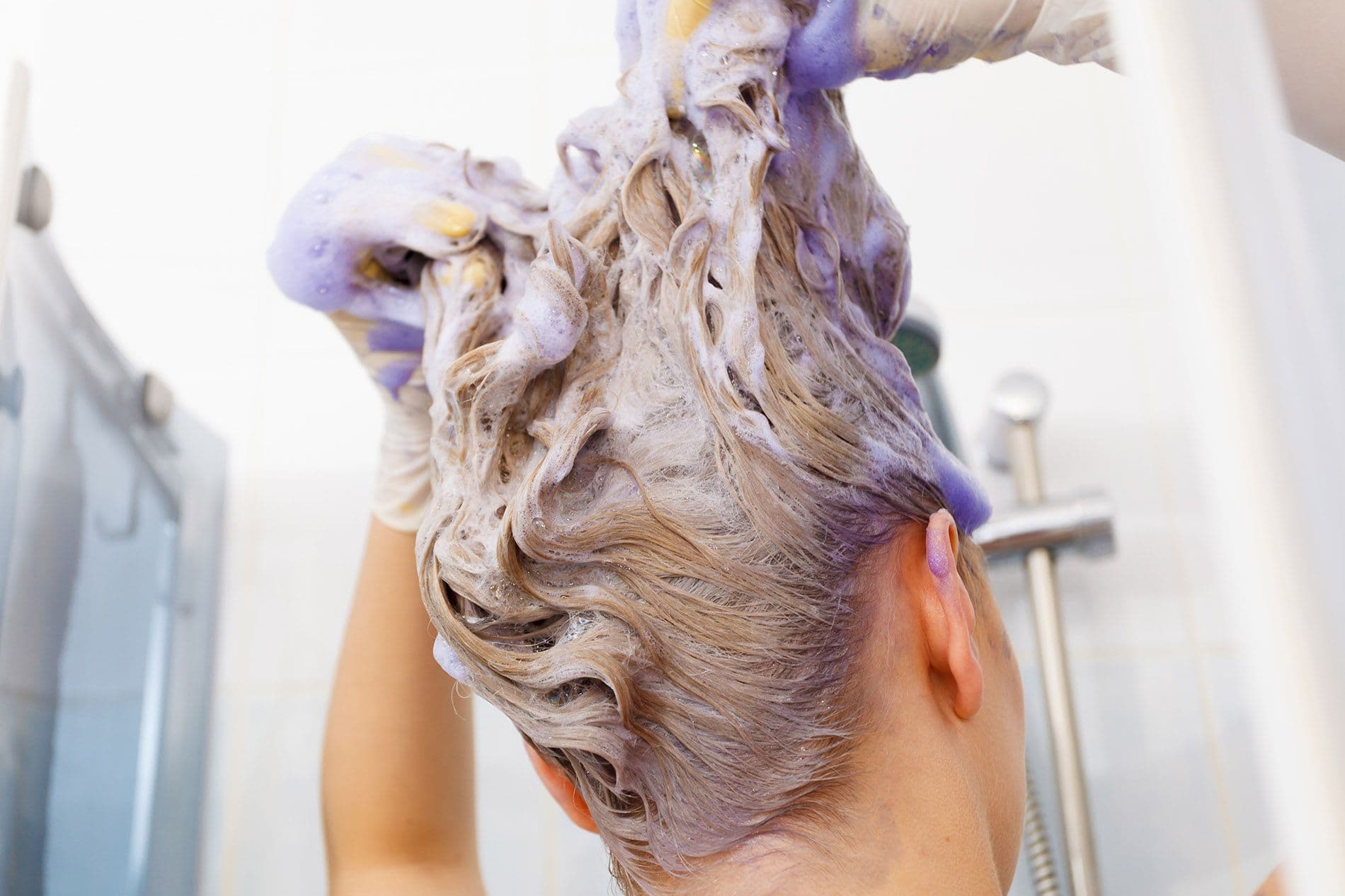Purple vs Blue Shampoo: What's the Difference?