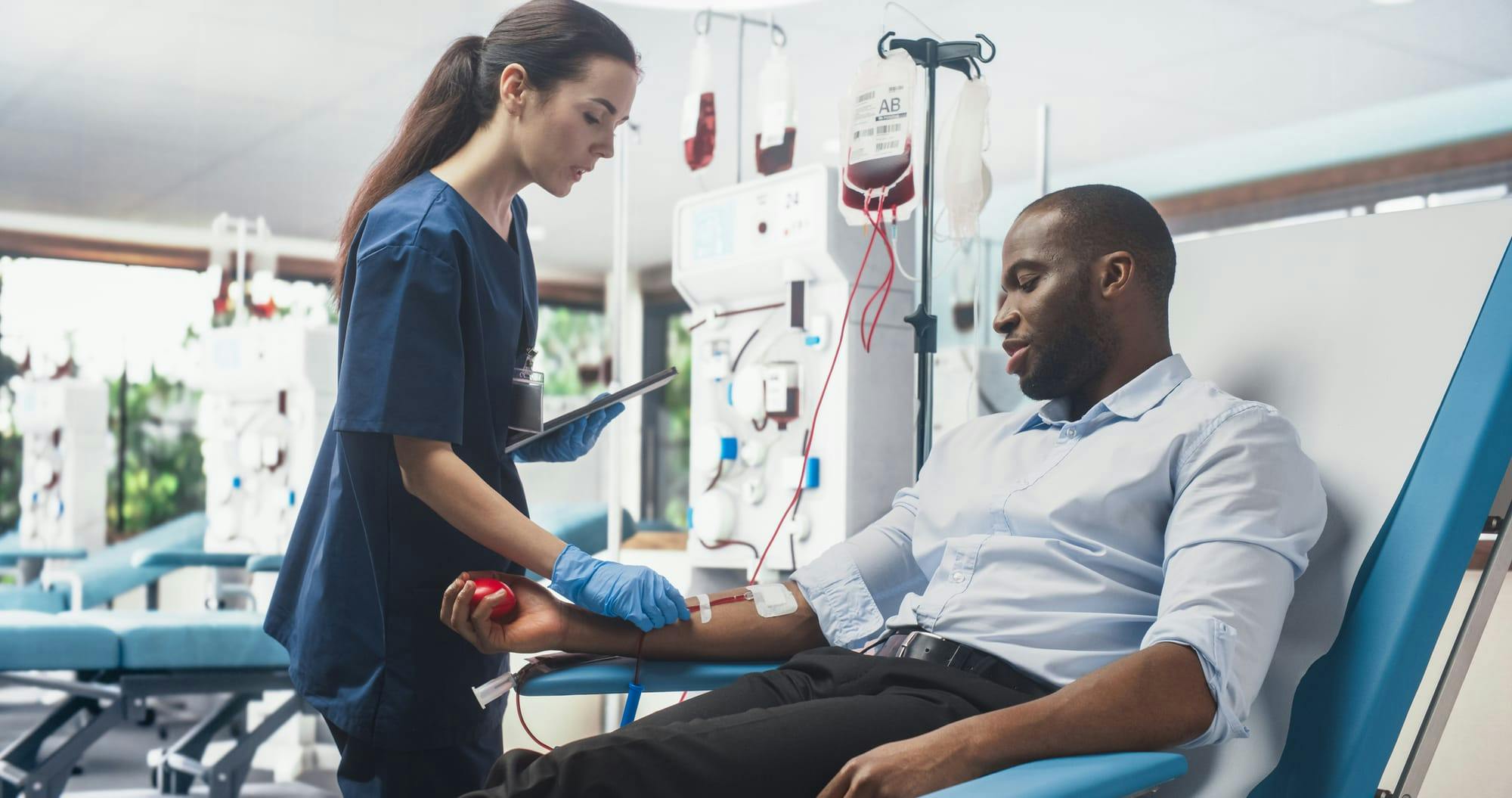 How to Become a Phlebotomist in California