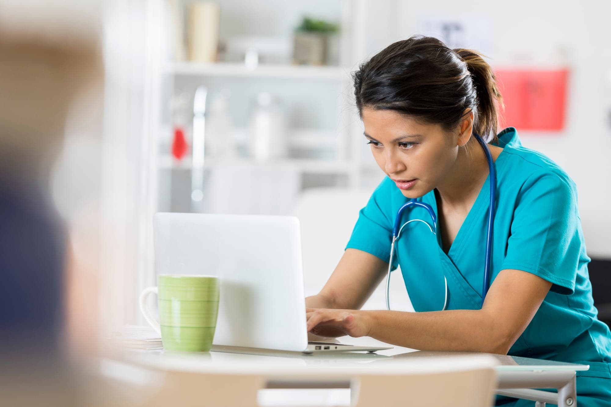 Can You Earn a Medical Assistant Certificate Online?