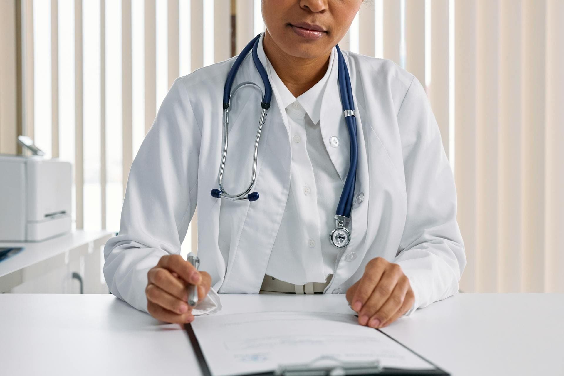 Medical Externship Tips: Setting Yourself Up for a Potential Job Offer