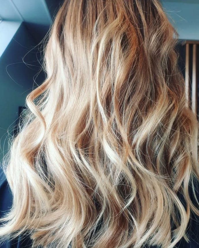 Creating Soft Curls with a Flat Iron: How to Create Beach Wave Hair