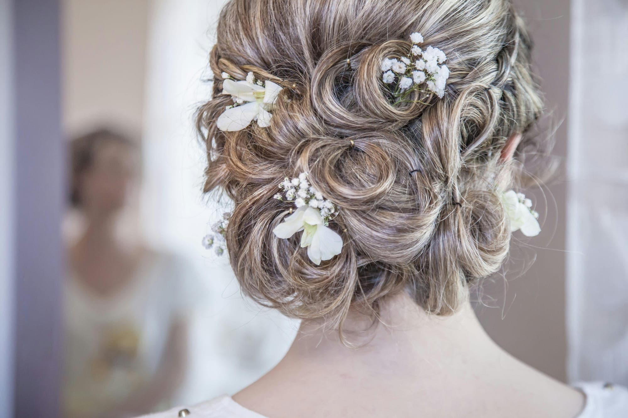 How to Book Your First Bridal Hair Clients