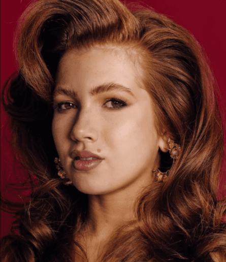Hairdresser Tips for a Great 90s Style Blowout
