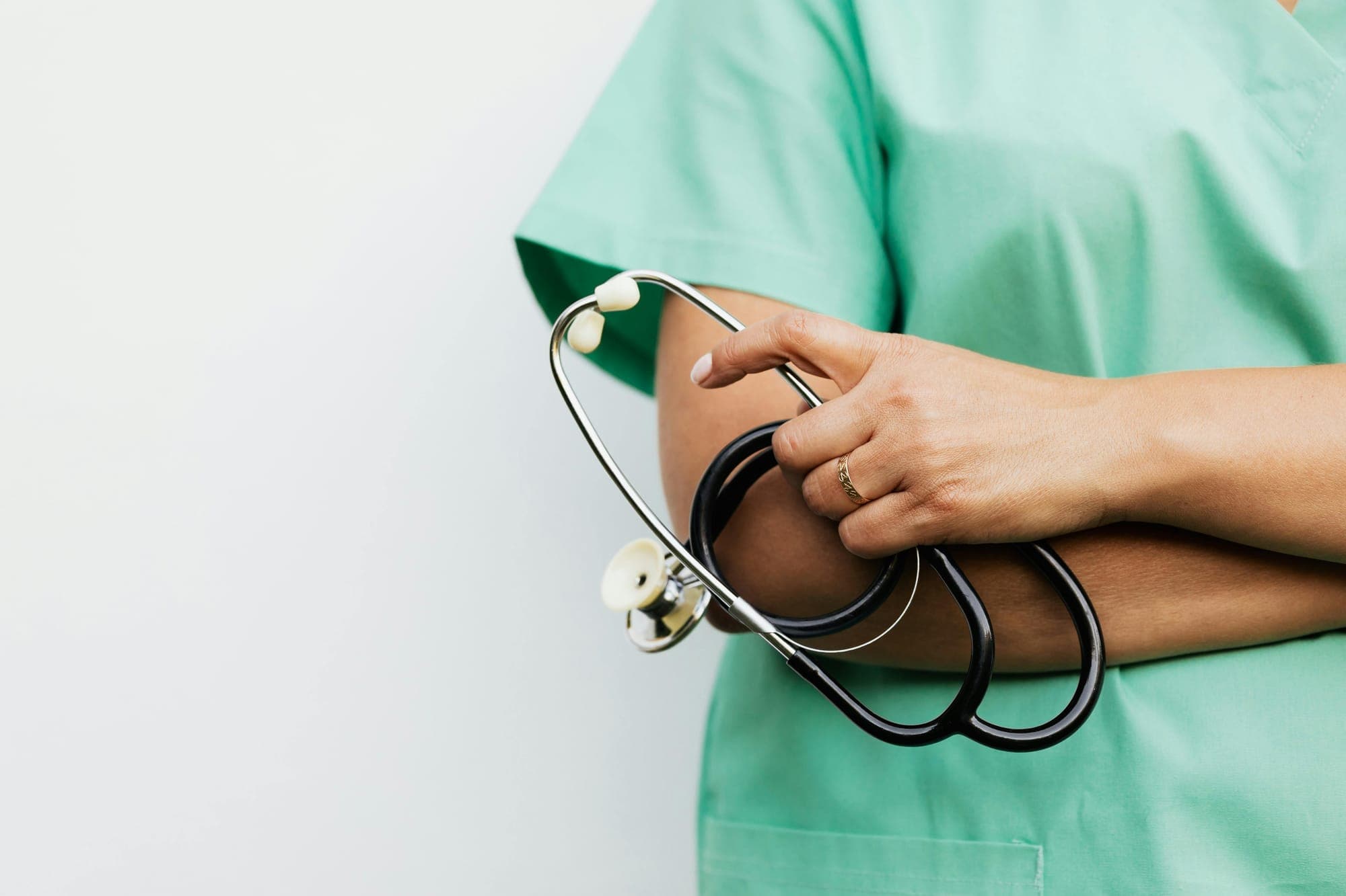 Working as a Chiropractic Medical Assistant and How to Become One
