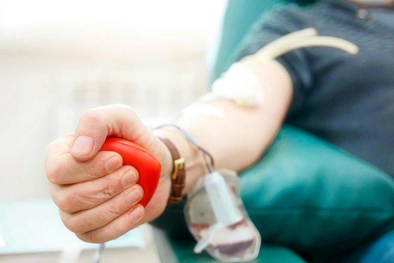 How Phlebotomists Help With Blood and Plasma Donation