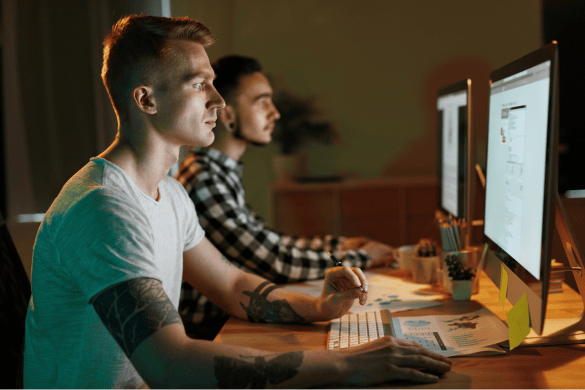 Associate vs. Bachelor’s in Information Technology: IT Degree Comparison Guide